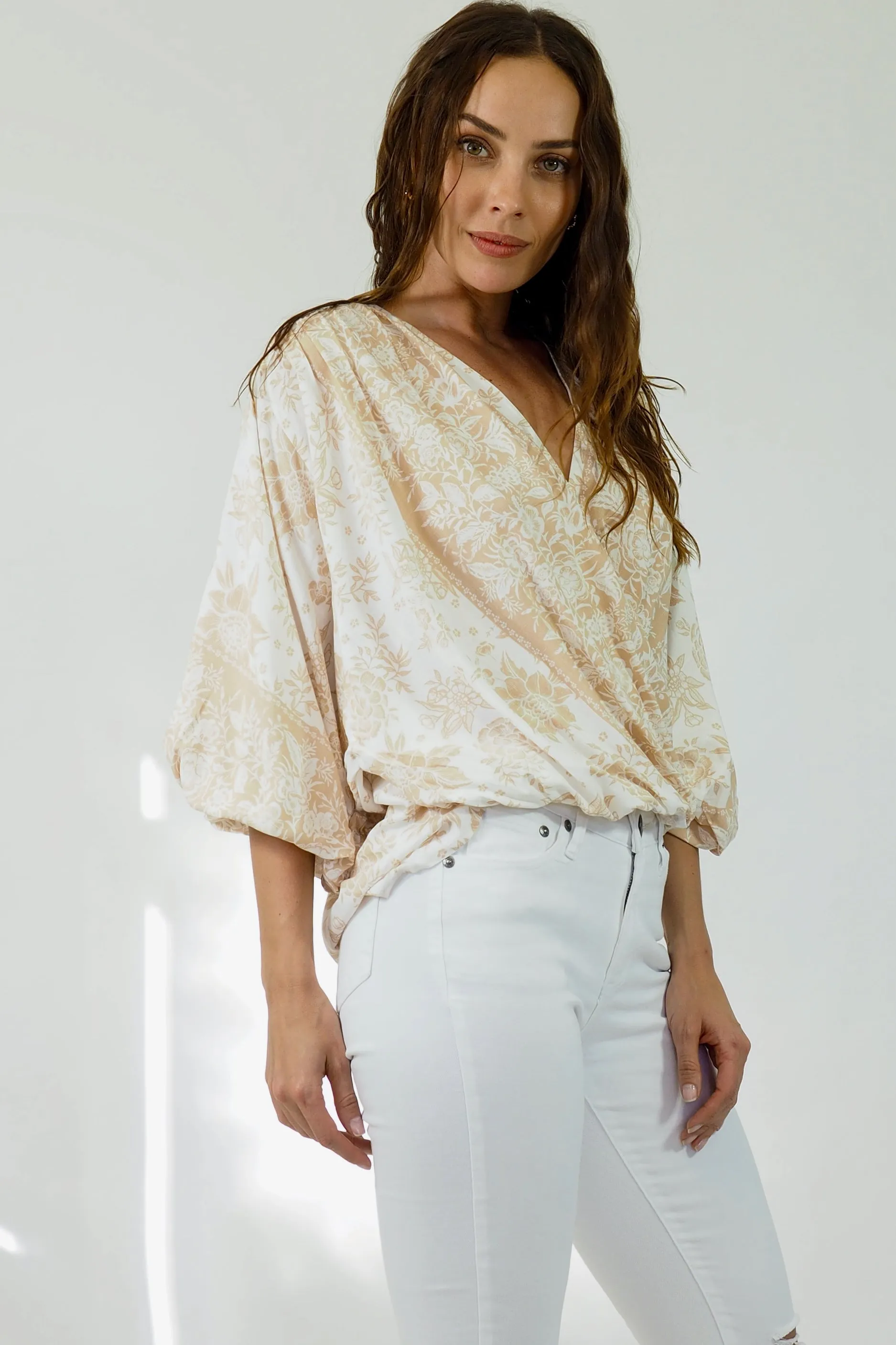 Dee High- Low Top White/Beige