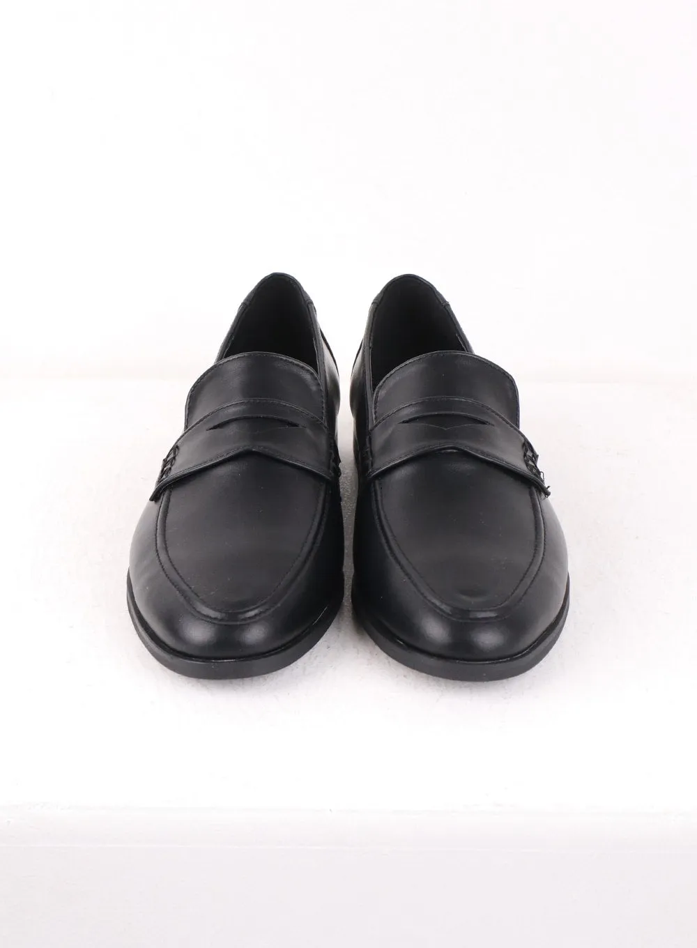 Solid Faux Leather Oxford Shoes OF405